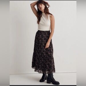 Madewell crinkled georgette floral print, tiered maxi skirt easy pull-on waist.